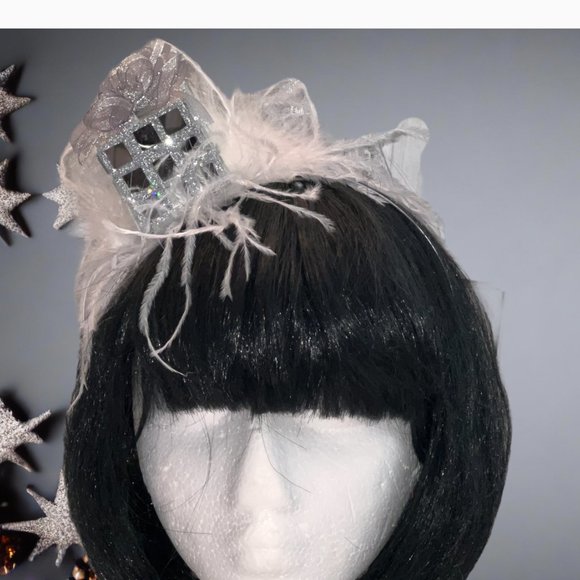 Christmas Headband, Mirror Present Headband, party Fascinator/Hat, birthday gift - Picture 7 of 16